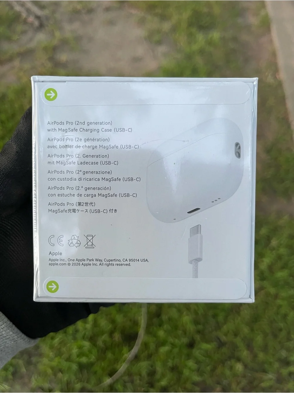 SEALED Apple AirPods Pro 2nd generation (White) with Wireless Charging Case